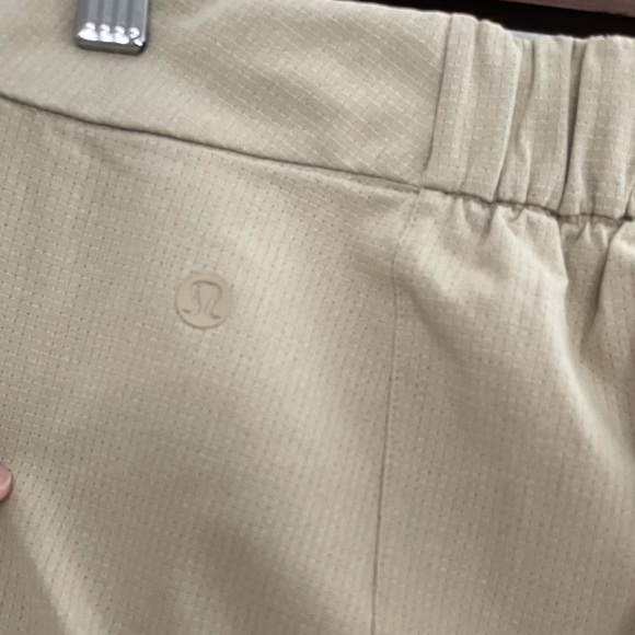 lululemon ventlight cargo MR crop - Picture 6 of 7